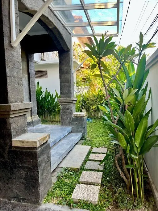 Villa Nomad Beach Hideaway Kerobokan